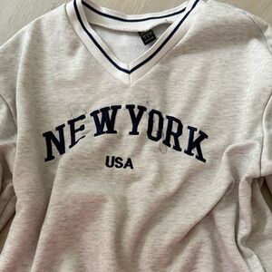 Gray V-Neck New York Sweatshirt